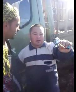 ragazzo down minacciato dalle milizie di assad